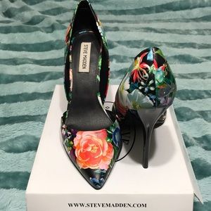 Steve Madden Varcityy Floral